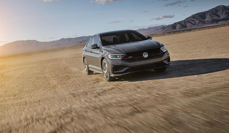  Volkswagen Jetta GLI S 2019 года  (NA) (фото 21 из 40)